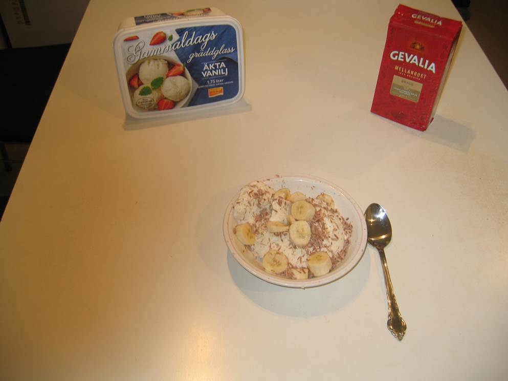 En bild som visar mat, inomhus, bord, Mellanml

Automatiskt genererad beskrivning
